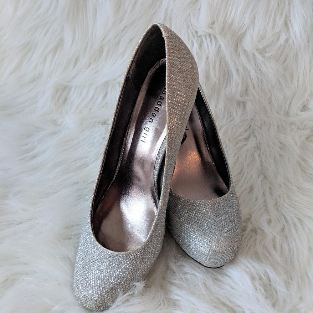 Madden Girl Silver Glitter Closed-Toe Heels
